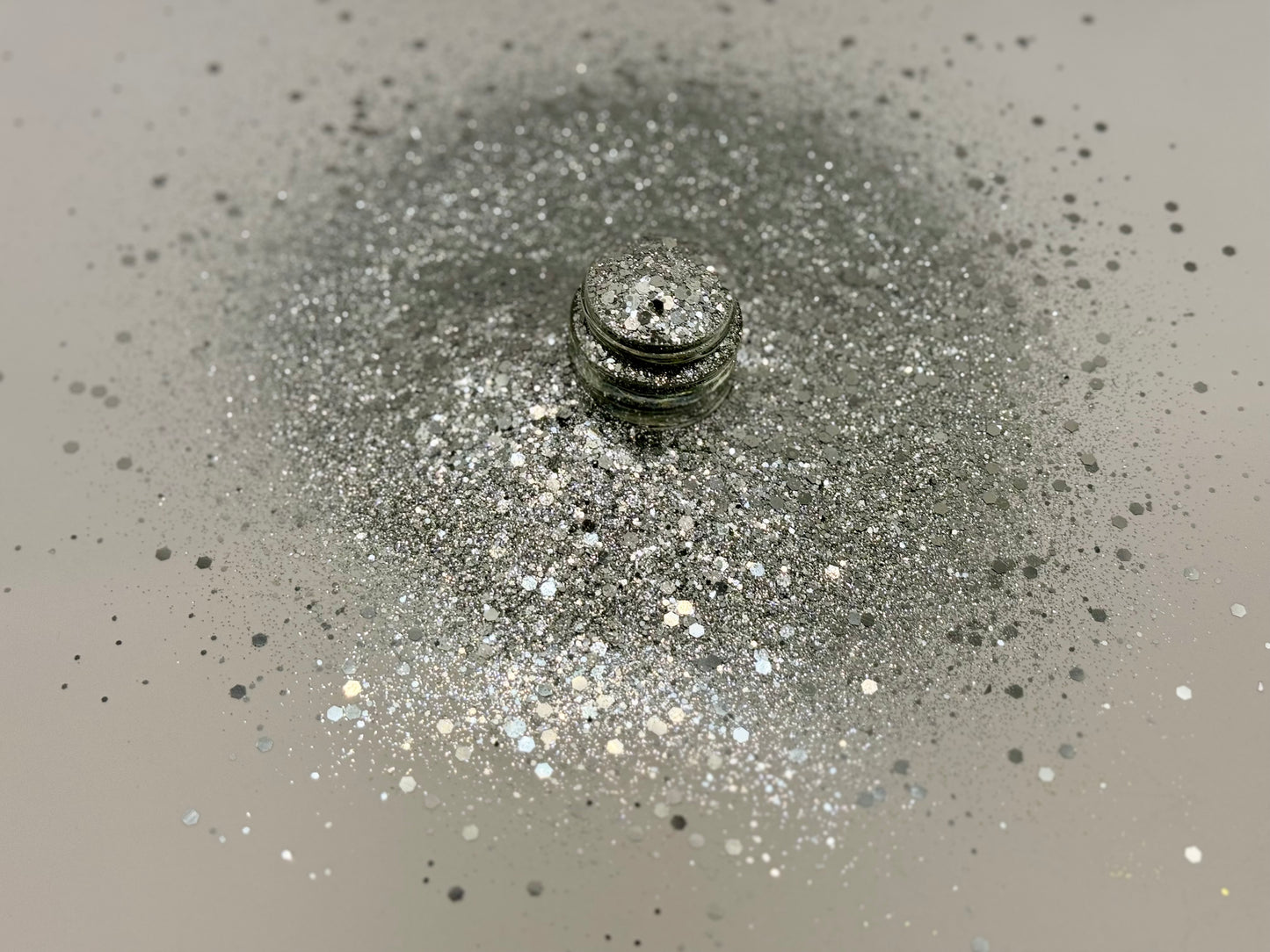METALLIC CHUNKY DIAMOND GLITTER | SILVER SILVER