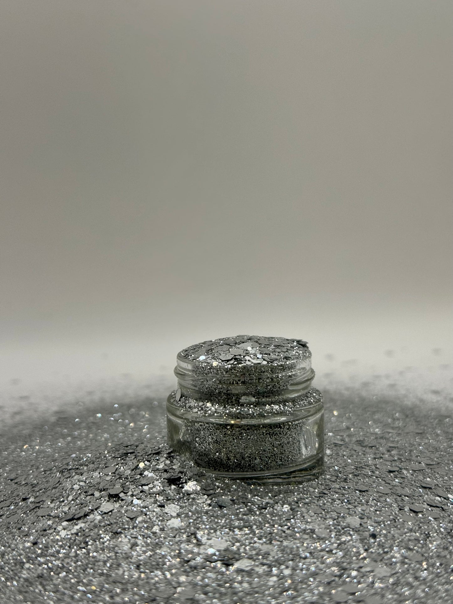 METALLIC CHUNKY DIAMOND GLITTER | SILVER SILVER